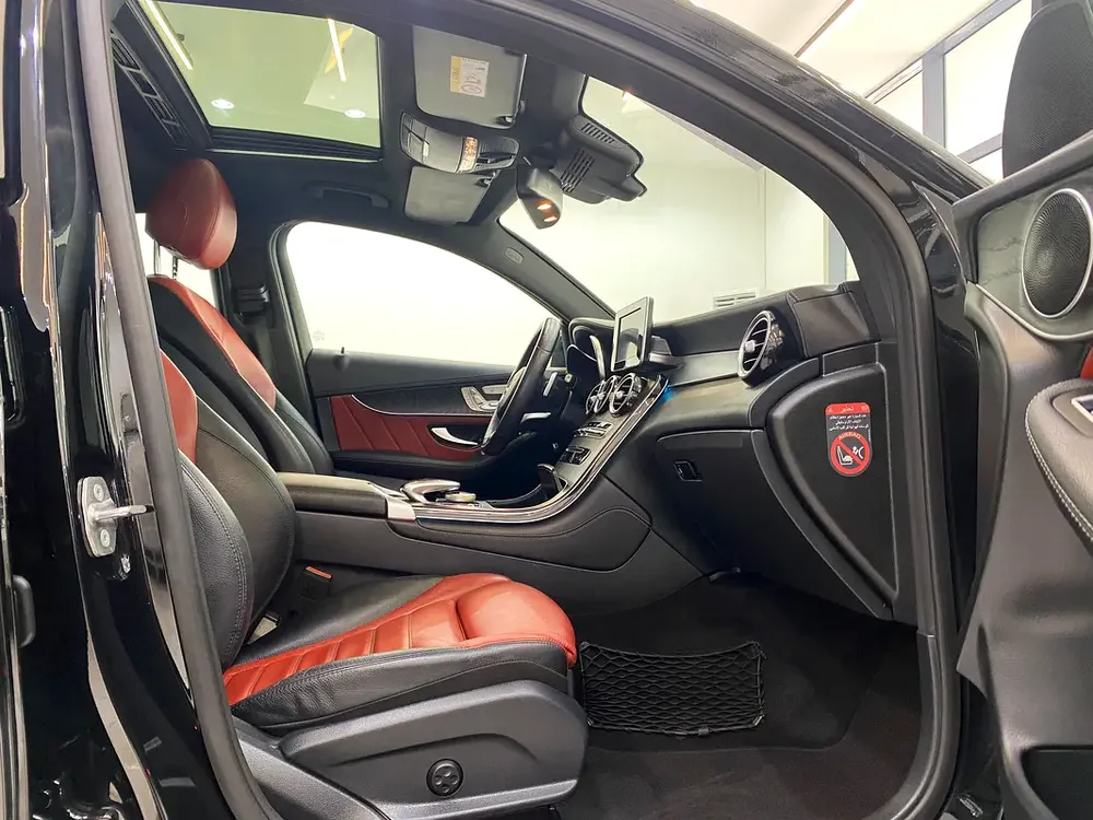 Very nice car Mercedes GLC250 Coupe model 2019 GCC - Image 18