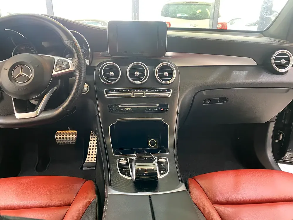 Very nice car Mercedes GLC250 Coupe model 2019 GCC - Image 20
