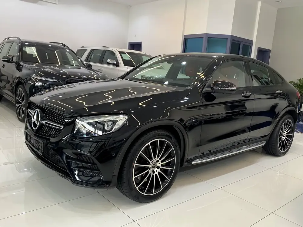 Very nice car Mercedes GLC250 Coupe model 2019 GCC - Image 5