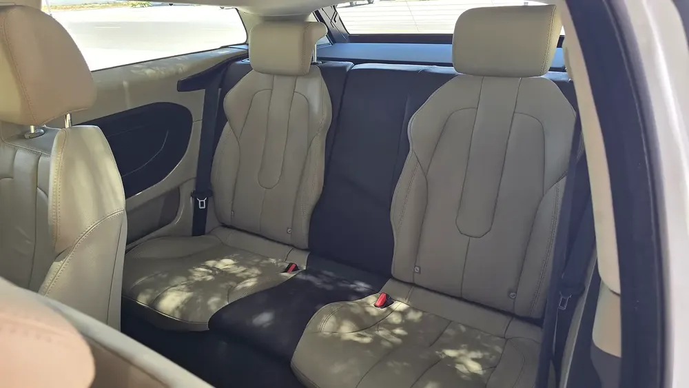 Land Rover Range Rover Evoque Prestige 2015 - GCC Specs - Excellent Condition - Image 16