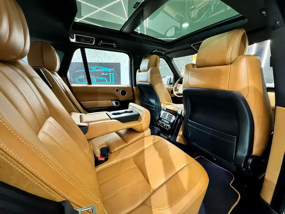 RANGE R VOGUE AUTOBIOGRAPHY SUPERCHARGED V8 || TOP RANGE || ACCIDENTS FREE || UNIQUE RIMS ||  GCC - Image 14