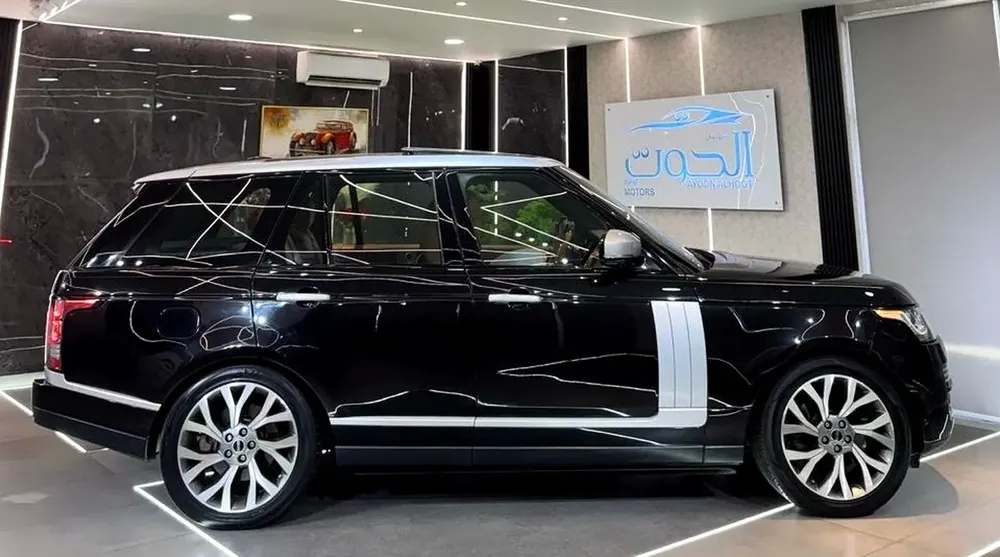 RANGE R VOGUE AUTOBIOGRAPHY SUPERCHARGED V8 || TOP RANGE || ACCIDENTS FREE || UNIQUE RIMS ||  GCC - Image 5