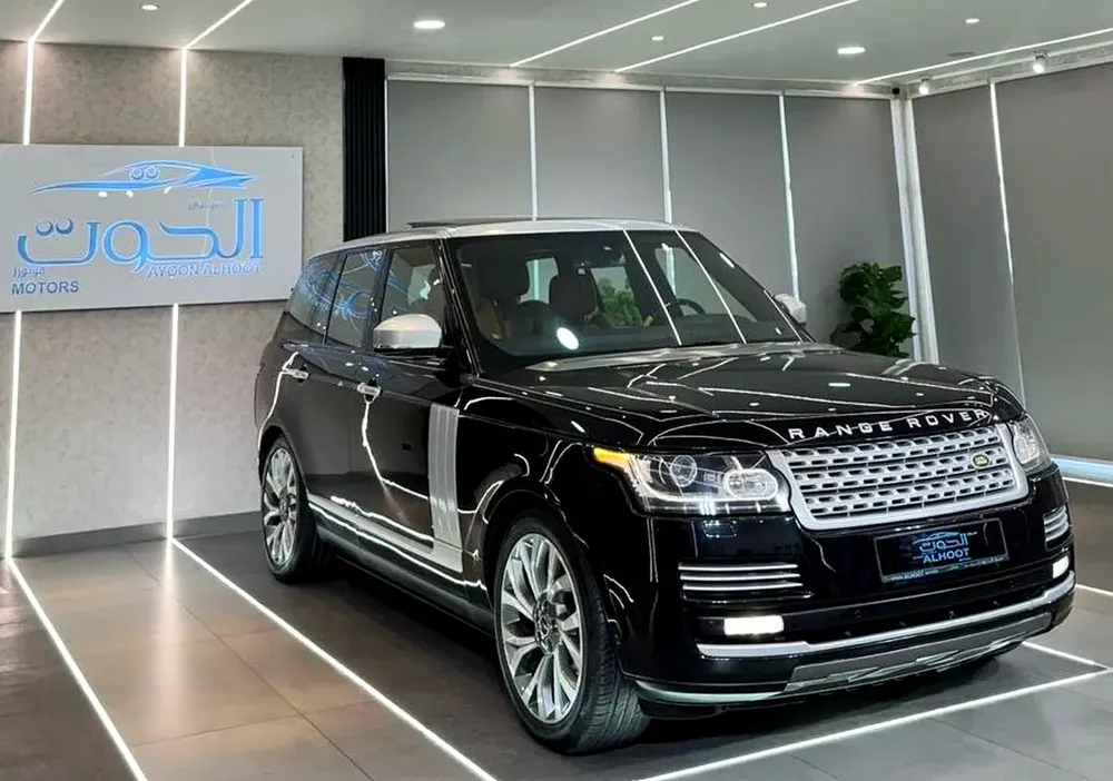 RANGE R VOGUE AUTOBIOGRAPHY SUPERCHARGED V8 || TOP RANGE || ACCIDENTS FREE || UNIQUE RIMS ||  GCC - Image 9