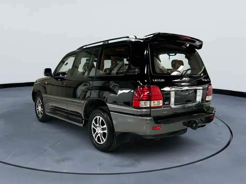 Lexus LX 470, 2004, GCC Specs - Image 6
