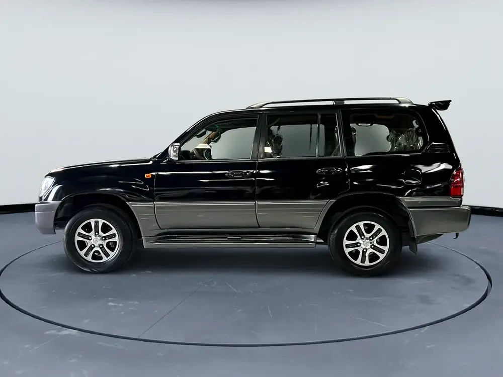 Lexus LX 470, 2004, GCC Specs - Image 7