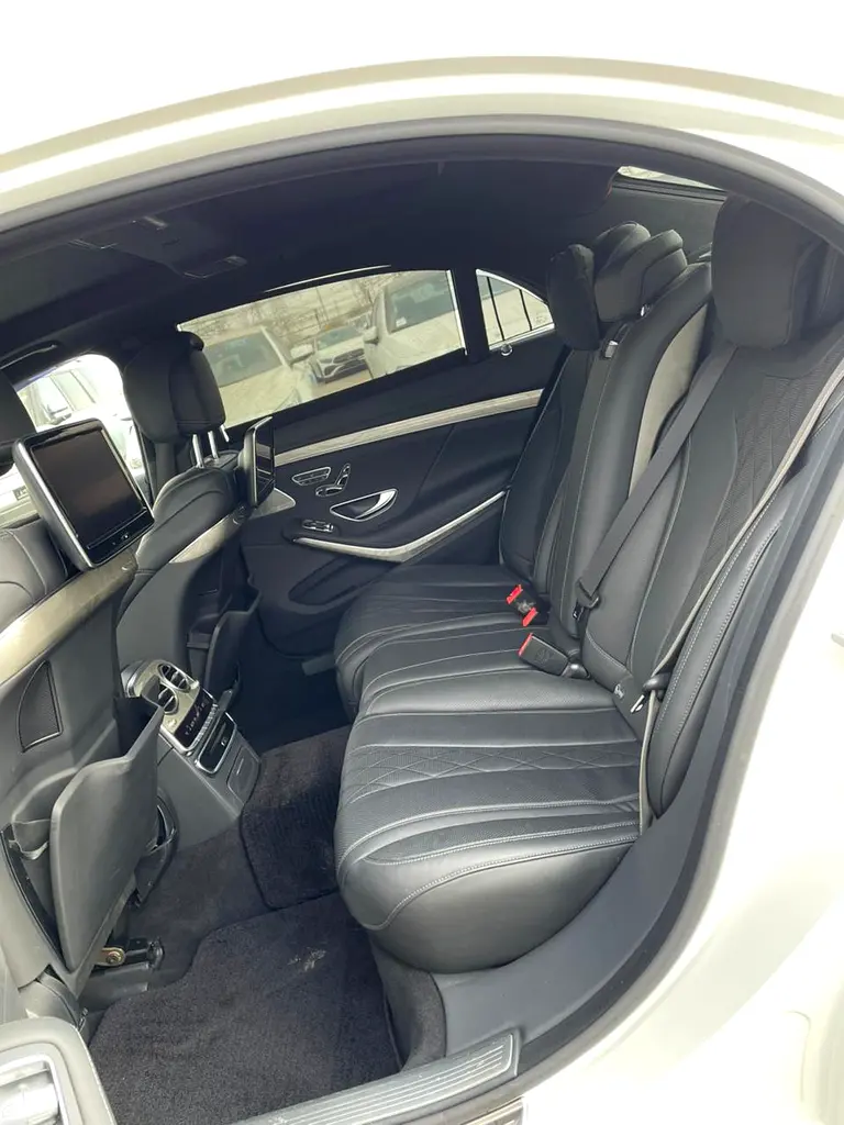 2015 - BENZ S550 - PREMIUM EDITION - FULL OPTION - ONLY 85,000 KM - Image 18