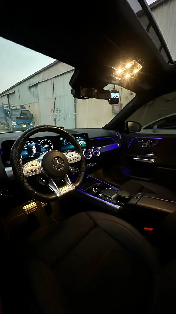 🔥 Mercedes-Benz GLB 35 AMG 2022 | Fresh Import | AMG Performance | Only 71K KM 🔥 - Image 10
