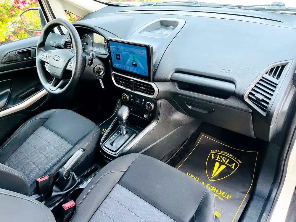 UNLIMITED MILEAGE WARRANTY / CRUISE CONTROL + NAVIGATION + CAMERA + APPLE PLAY / IN HOUSE FINANCE - Image 12