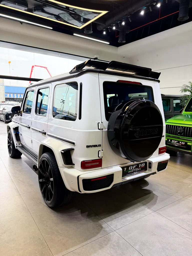 Mercedes-Benz G-Class Brabus G 800 Widestar 2019 - GCC Specs - Pristine Condition! - Image 6