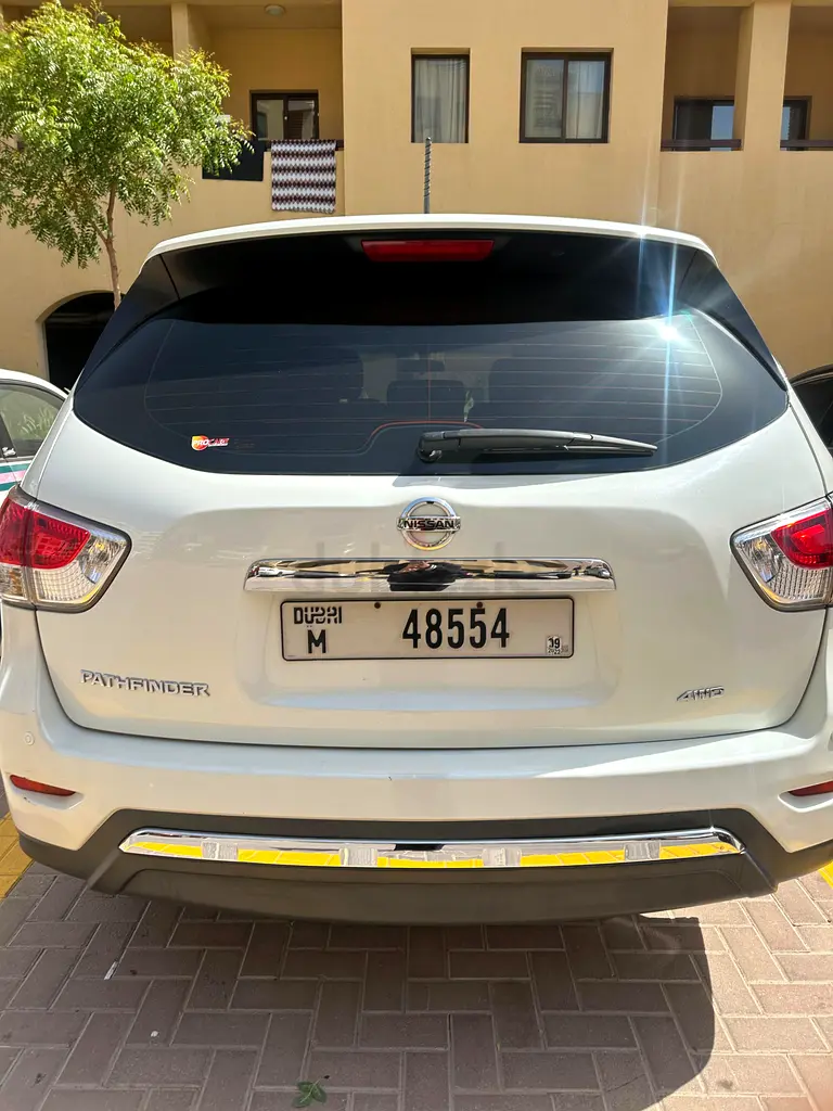 Nissan Pathfinder SV 2015 GCC Specs - Image 4