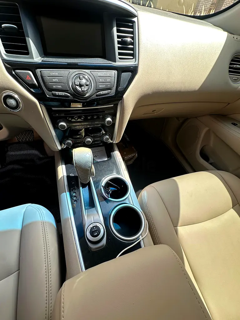 Nissan Pathfinder SV 2015 GCC Specs - Image 7