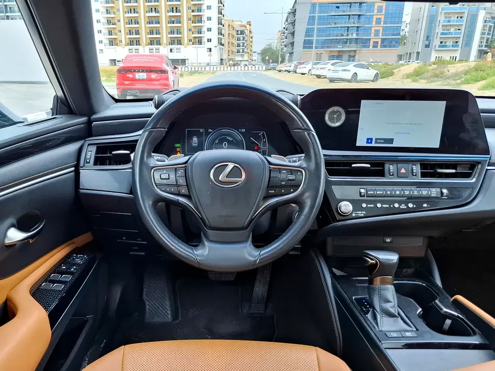 AED 1824/month | 2023 Lexus ES-Series ES 300h | GCC Specs | Ref#450560 - Image 10