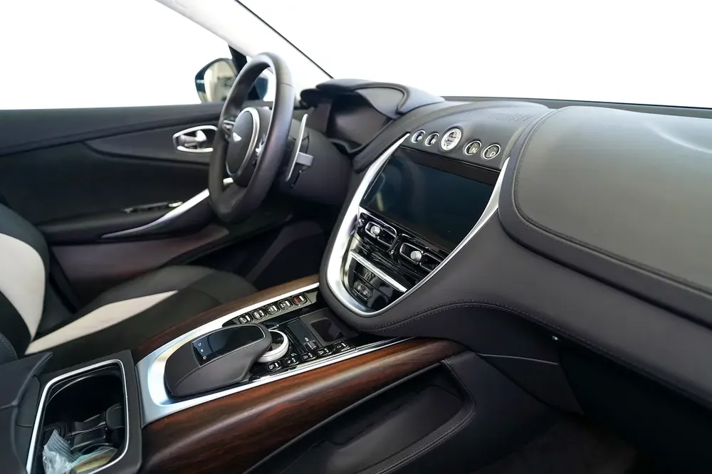 WARRANTY DEC 2026 | MATT GREEN | TWO TONE INTERIOR | PANORAMIC ROOF | DBX 550 - Image 11