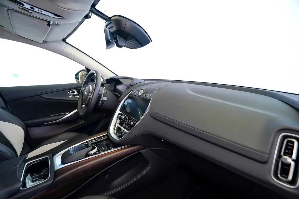 WARRANTY DEC 2026 | MATT GREEN | TWO TONE INTERIOR | PANORAMIC ROOF | DBX 550 - Image 12