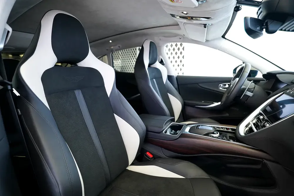 WARRANTY DEC 2026 | MATT GREEN | TWO TONE INTERIOR | PANORAMIC ROOF | DBX 550 - Image 13