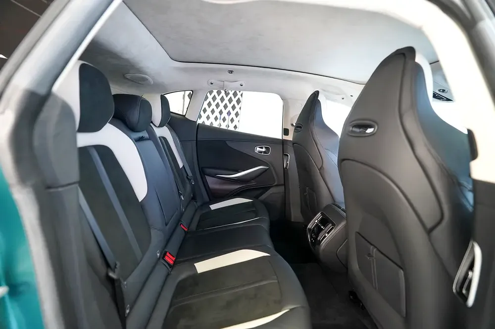 WARRANTY DEC 2026 | MATT GREEN | TWO TONE INTERIOR | PANORAMIC ROOF | DBX 550 - Image 15