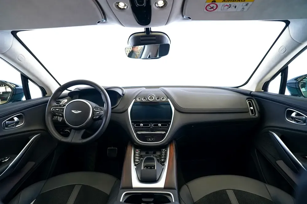 WARRANTY DEC 2026 | MATT GREEN | TWO TONE INTERIOR | PANORAMIC ROOF | DBX 550 - Image 17