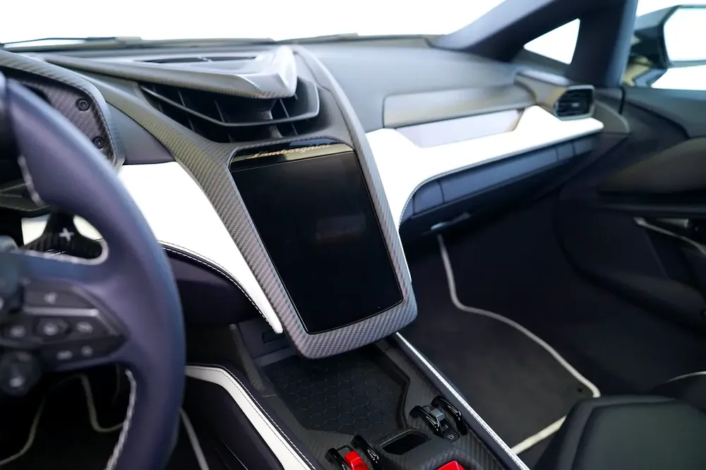AD PERSONAM ALPHA | SPECIAL ORDER | DEALER SERVICE JUN 2028 | MATT CARBON INTERIOR | CARBON EXTERIOR - Image 10
