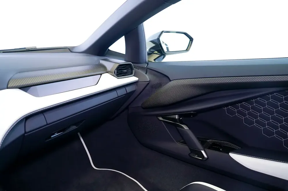 AD PERSONAM ALPHA | SPECIAL ORDER | DEALER SERVICE JUN 2028 | MATT CARBON INTERIOR | CARBON EXTERIOR - Image 11