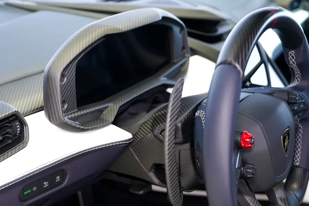 AD PERSONAM ALPHA | SPECIAL ORDER | DEALER SERVICE JUN 2028 | MATT CARBON INTERIOR | CARBON EXTERIOR - Image 9