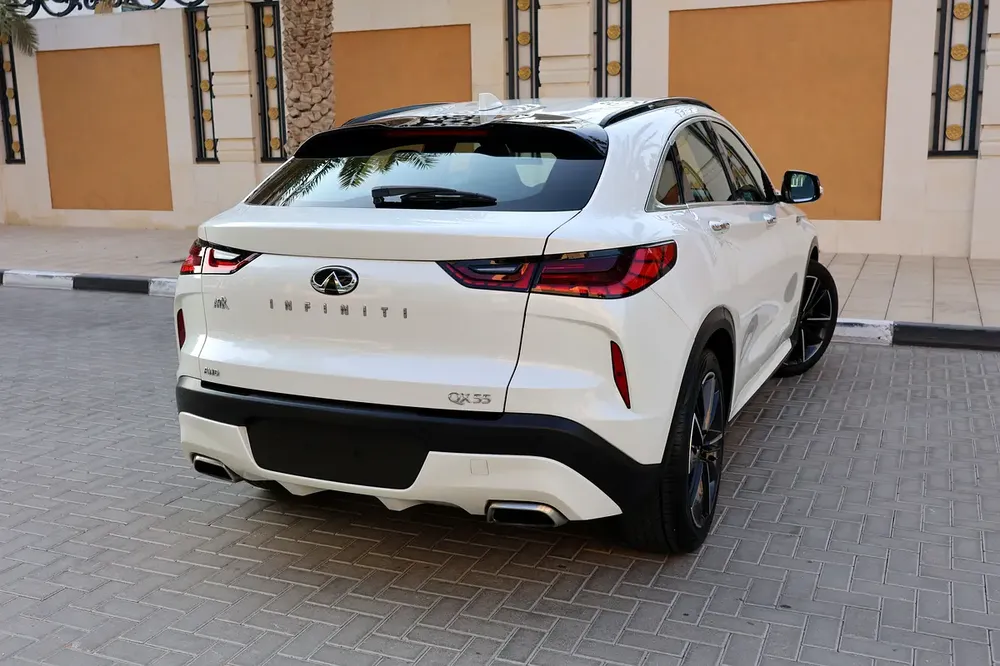INFINITI  QX55-2022-101000KM-GCC SPECS-EXCELLENT CONDITION - Image 4