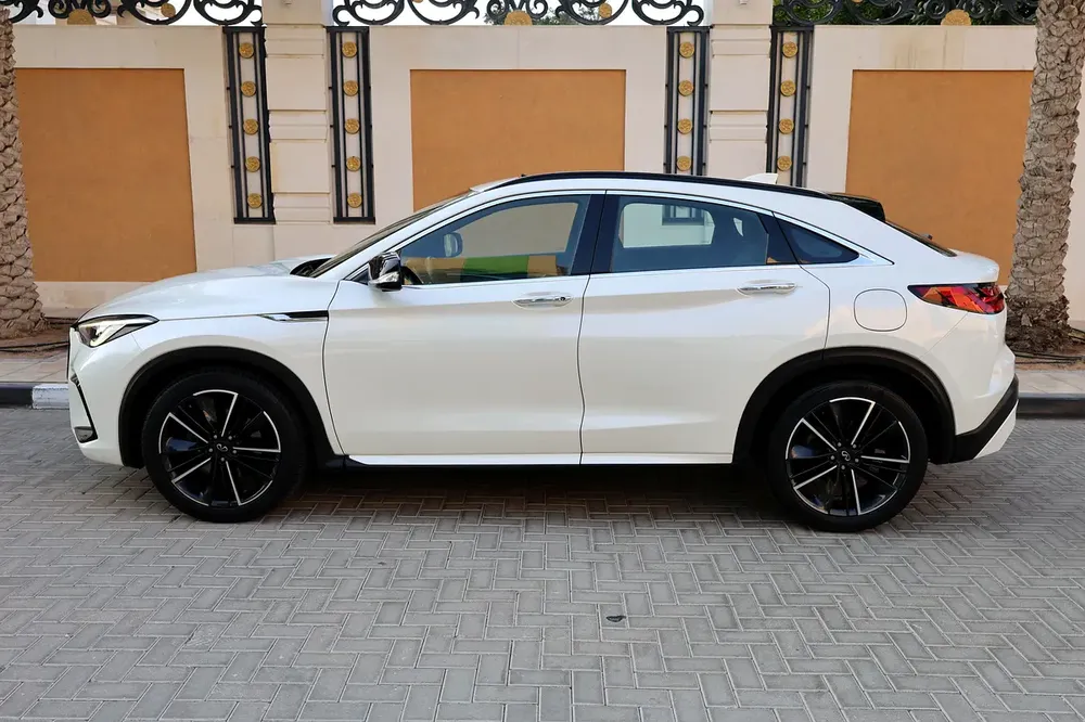 INFINITI  QX55-2022-101000KM-GCC SPECS-EXCELLENT CONDITION - Image 7