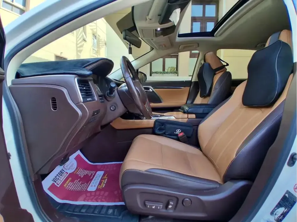 Lexus RX 350 Premier 2019 | GCC Specs | Pristine Condition - Image 11