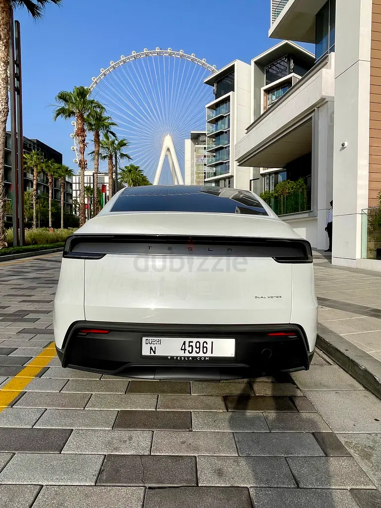 Y Premium Long Range Dual Motor/ GCC Spec/ Direct from owner/ One owner/ Tesla warranty - Image 9