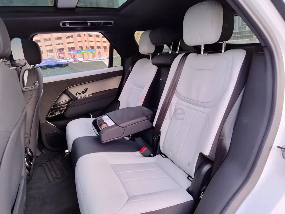 Range Rover Sport 2024 - Image 11