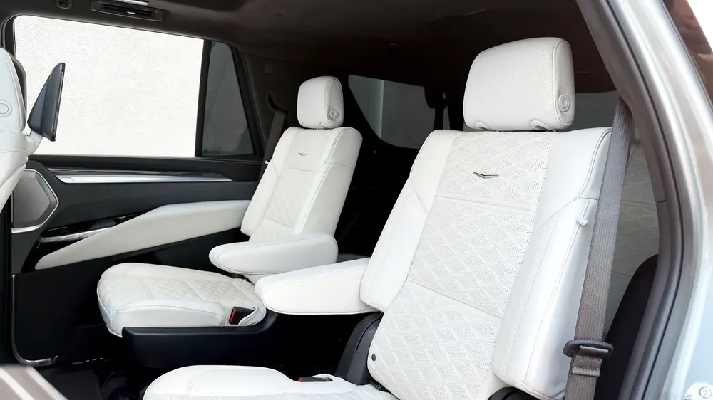 2025 Cadillac Escalade V I GCC I Warranty and service - Image 10