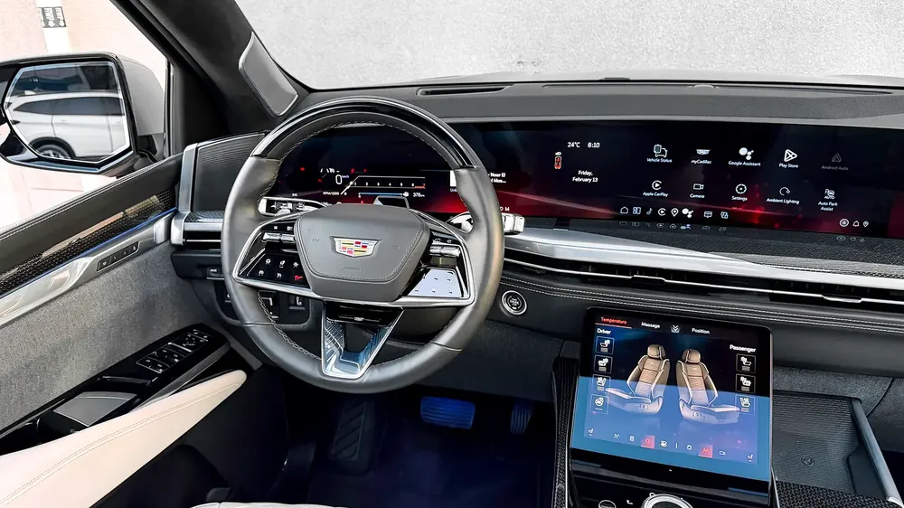2025 Cadillac Escalade V I GCC I Warranty and service - Image 7