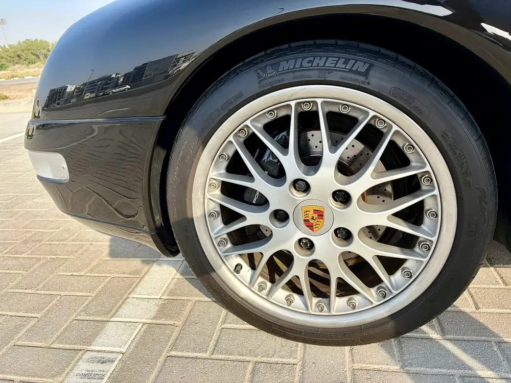 1996 Porsche 911 (993) Carrera - Japanese Specs - GCC Ready - Image 14
