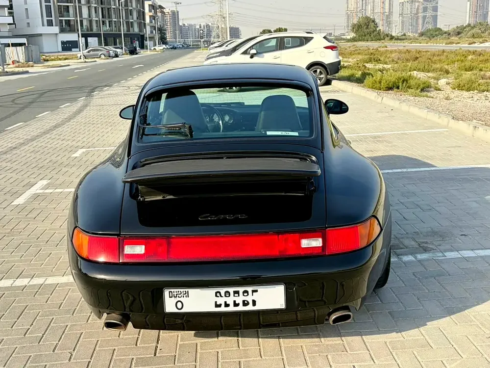 1996 Porsche 911 (993) Carrera - Japanese Specs - GCC Ready - Image 5