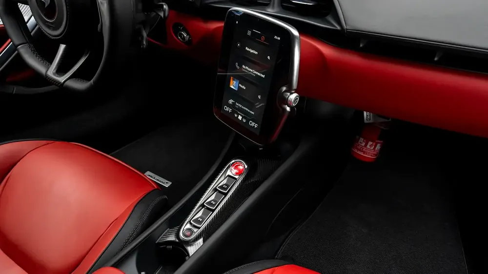 McLaren Artura - 2024 - GCC Specs - Under Warranty - Image 11