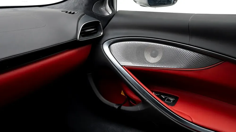 McLaren Artura - 2024 - GCC Specs - Under Warranty - Image 13
