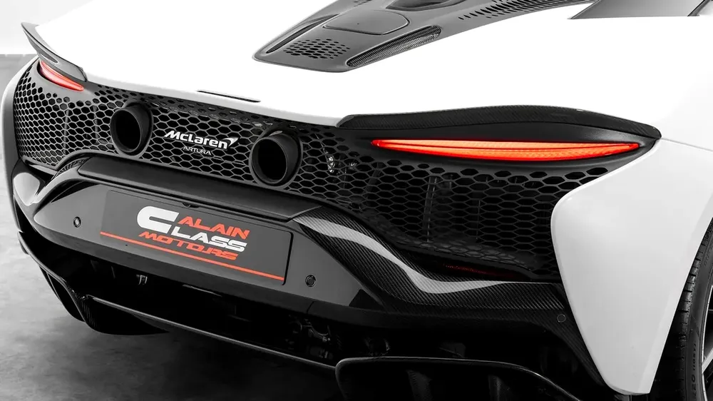McLaren Artura - 2024 - GCC Specs - Under Warranty - Image 18