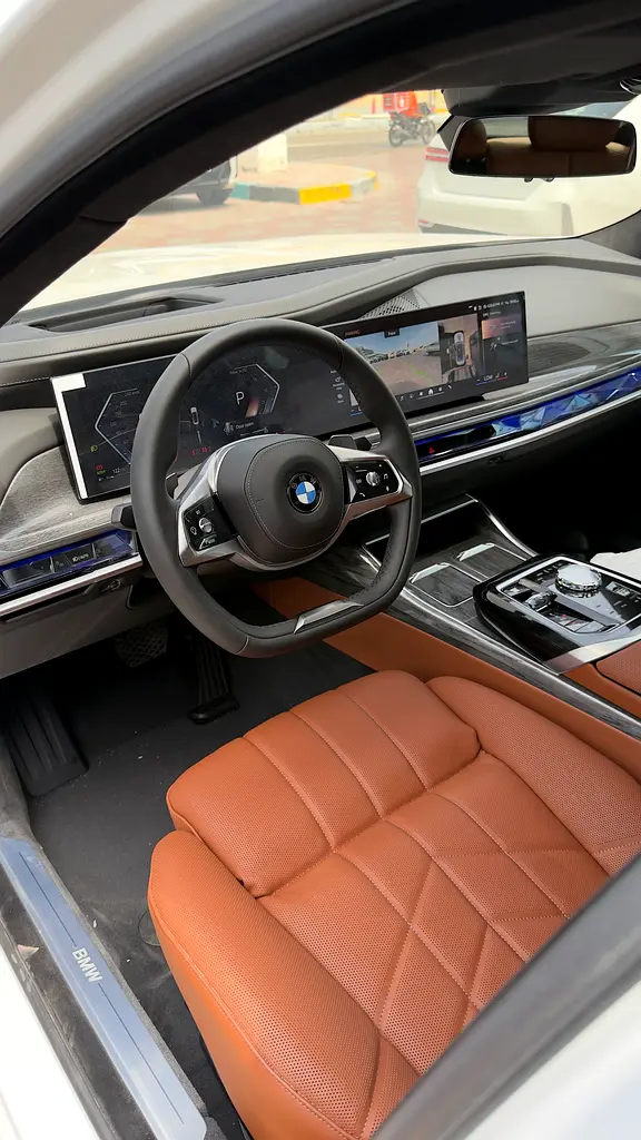 BMW 735i Pure Excellence with automatic doors and 5 years service and warranty - Image 11