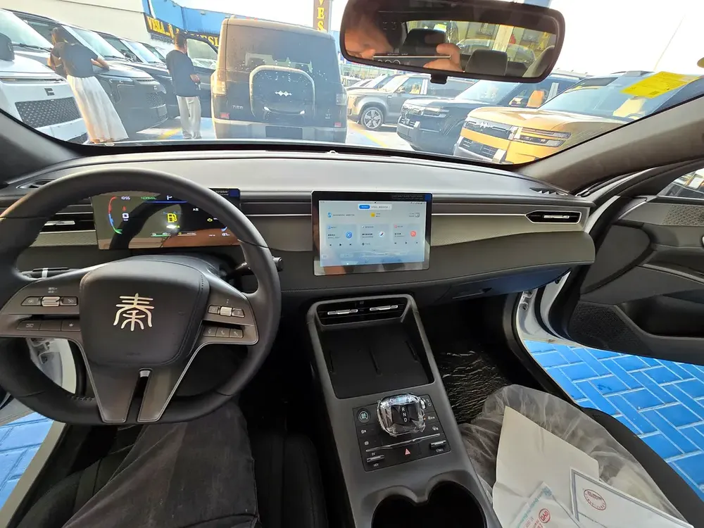 BYD Qin Plus DM-i 55KM Leading - Image 8