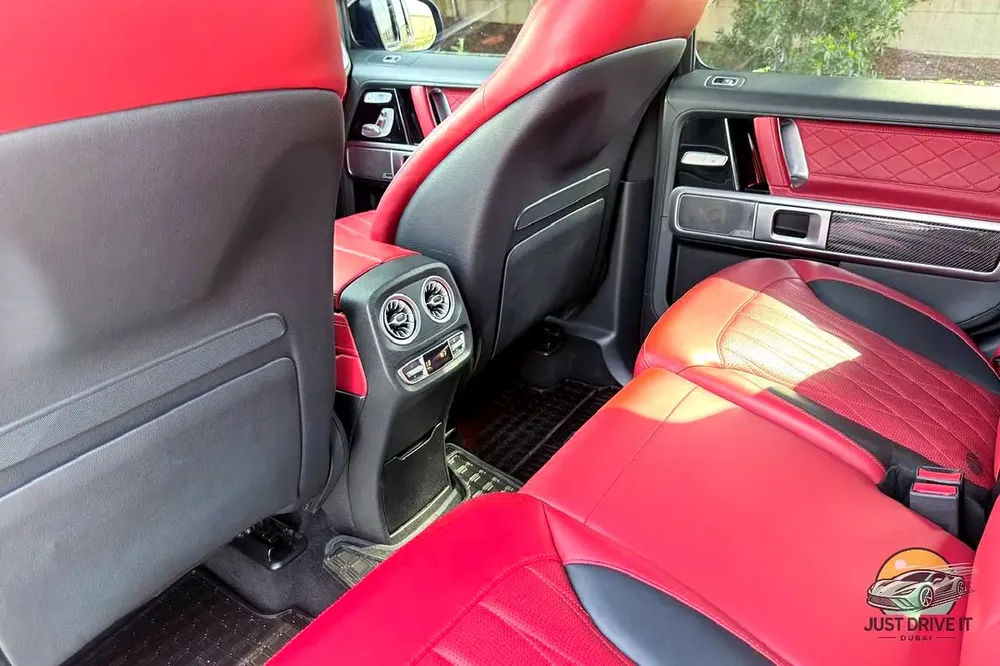 Mercedes-AMG G63 | 2019 | GCC Specs | Full Service History | Original Paint - Image 13