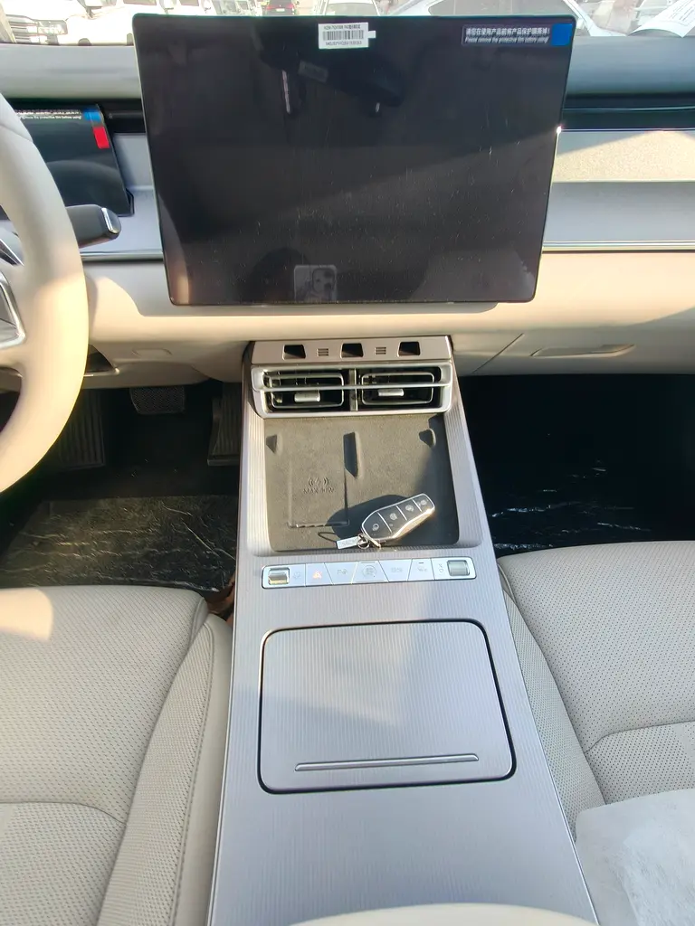 2025 BYD Han L EV 701KM Premium | Laser Radar | Luxury Electric Sedan - Image 13