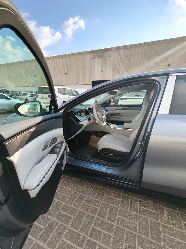 2025 BYD Han L EV 701KM Premium | Laser Radar | Luxury Electric Sedan - Image 7