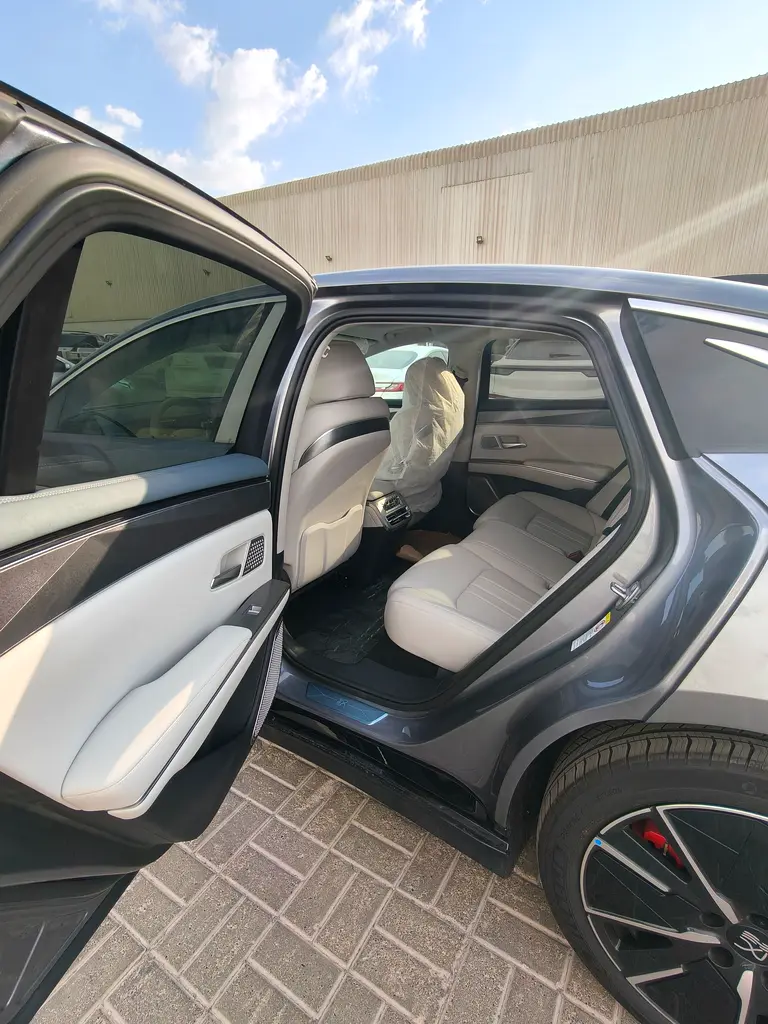 2025 BYD Han L EV 701KM Premium | Laser Radar | Luxury Electric Sedan - Image 9