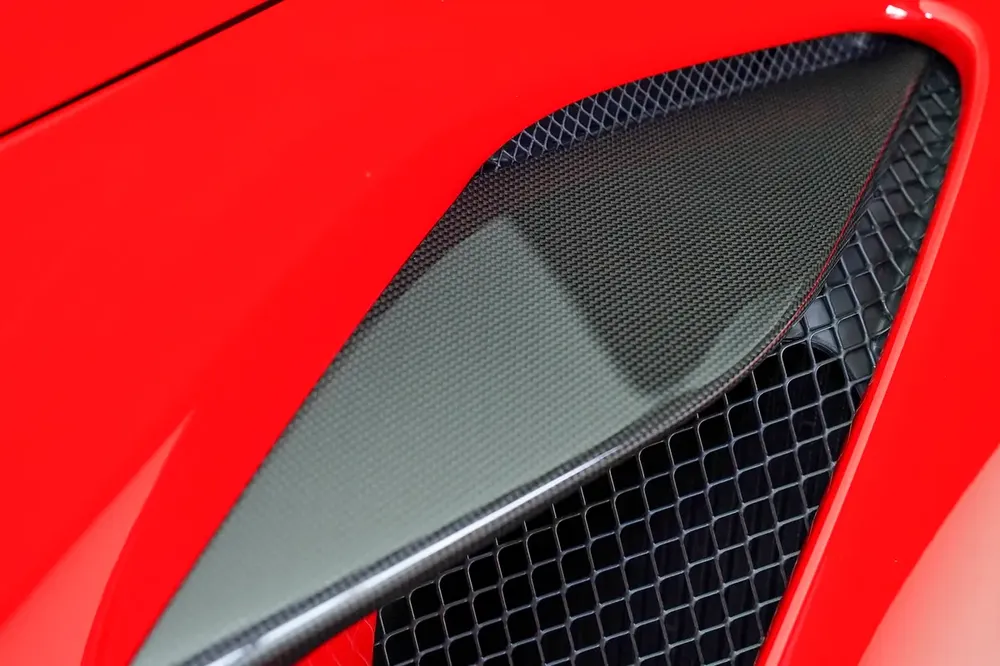 F8 SPIDER | CARBON INTERIOR | CARBON EXTERIOR | SERVICE CONTRAT TILL JULY 2029 - Image 8