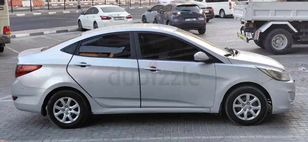 Hyundai Accent 2015, south Korea - Image 5