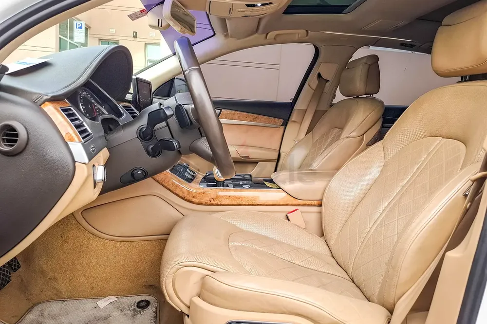 Inspected Car | 2013 Audi A8  | GCC Specs | Ref#406100 - Image 11