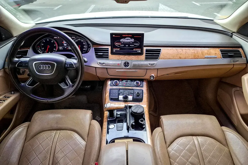 Inspected Car | 2013 Audi A8  | GCC Specs | Ref#406100 - Image 9