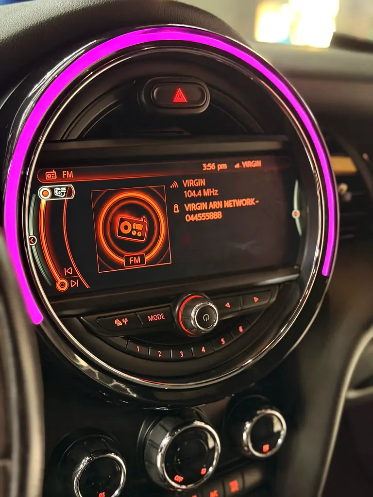 MINI Cooper 2017 GCC Specs - Well Maintained - Image 5