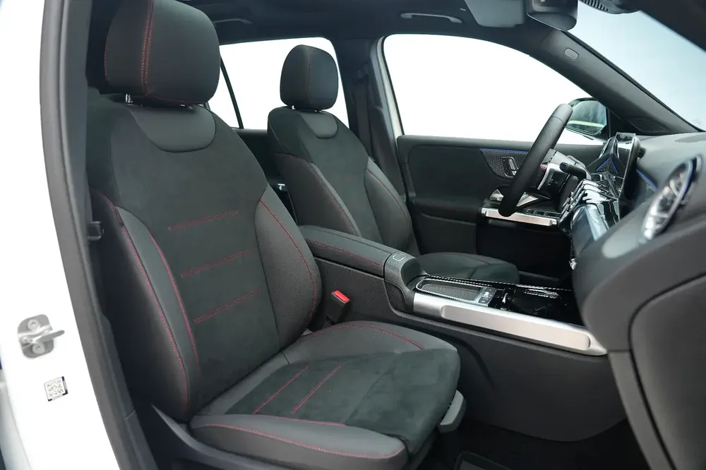 Summer Offer | Mercedes-Benz GLB 200 SUV | 2025 GCC 0km | Agency Warrany - Image 11
