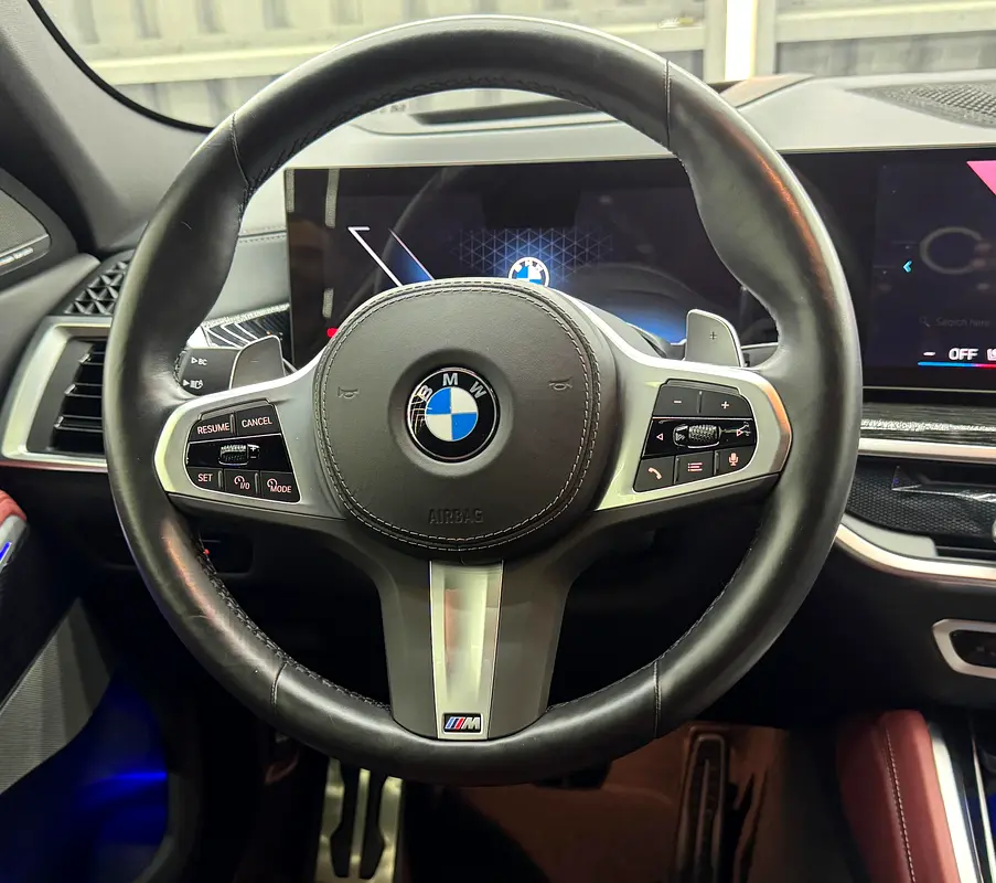 2024 BMW X6 M40i, 2028 BMW Warranty + Service Pack, Fully Loaded, Very Low Kms, GCC - Image 12