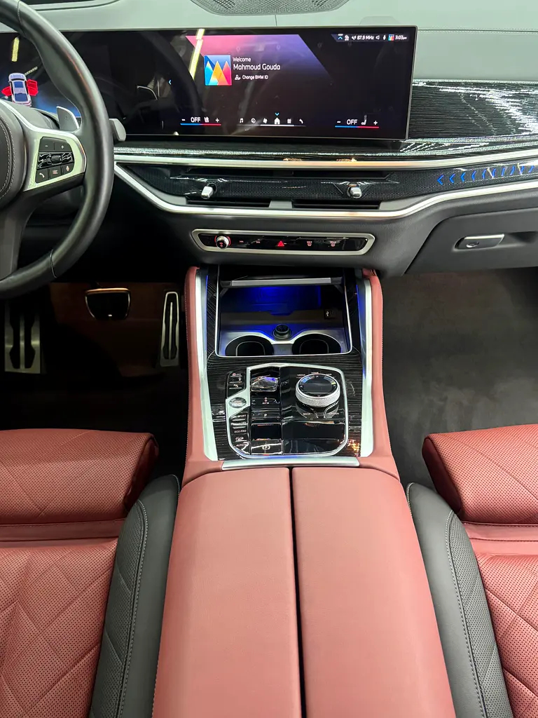2024 BMW X6 M40i, 2028 BMW Warranty + Service Pack, Fully Loaded, Very Low Kms, GCC - Image 13